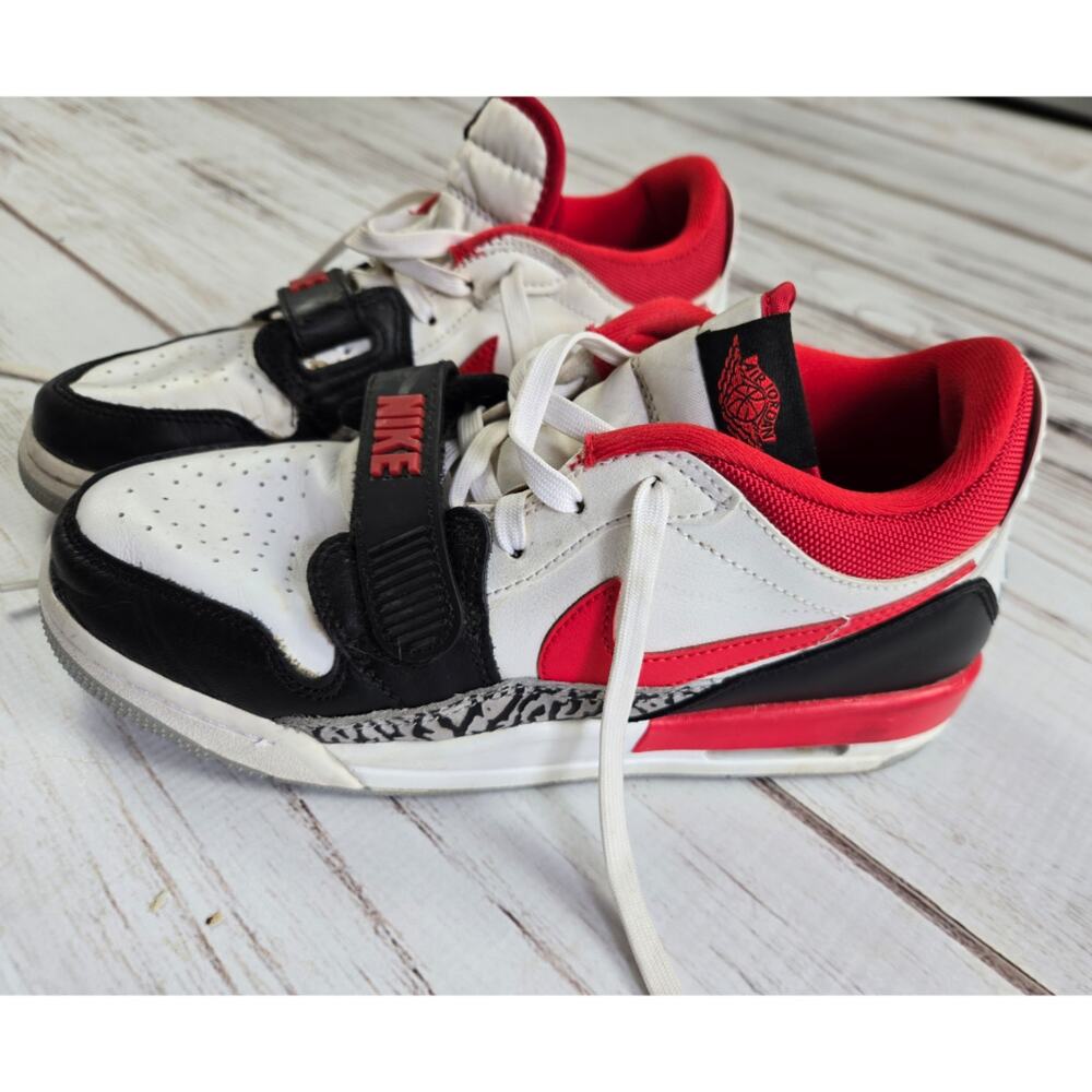 Air Jordan Legacy 312 Low White Fire Red and Black boys size 7Y